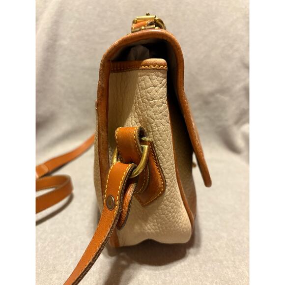 Dooney & Bourke VTG Carrier Satchel Crossbody Tan and Cream Women’s Bag - Picture 13 of 16